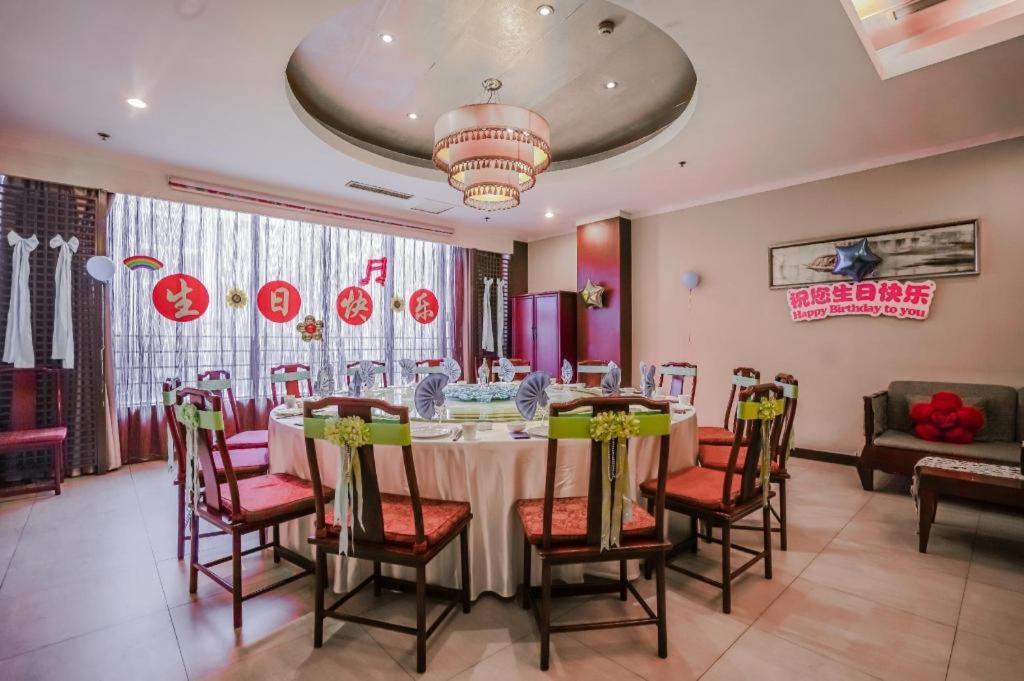 Linyi Blue Horizon Intenational Hotel Exterior photo