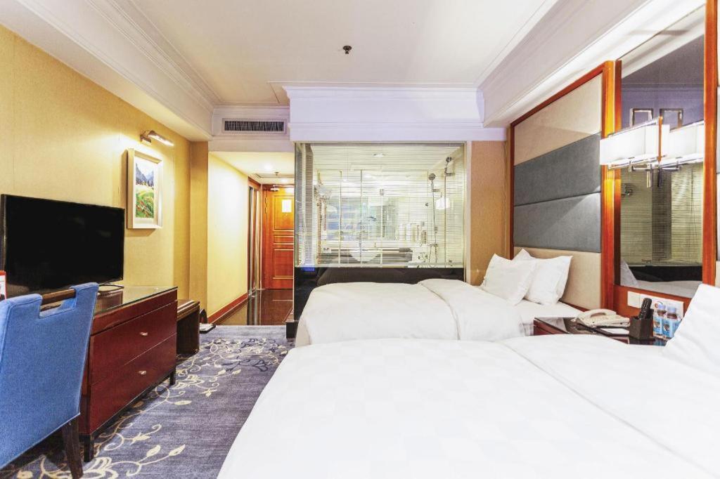 Linyi Blue Horizon Intenational Hotel Exterior photo