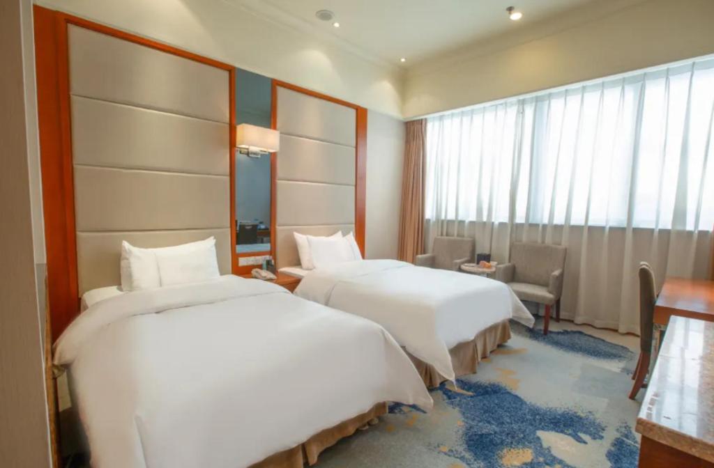 Linyi Blue Horizon Intenational Hotel Exterior photo
