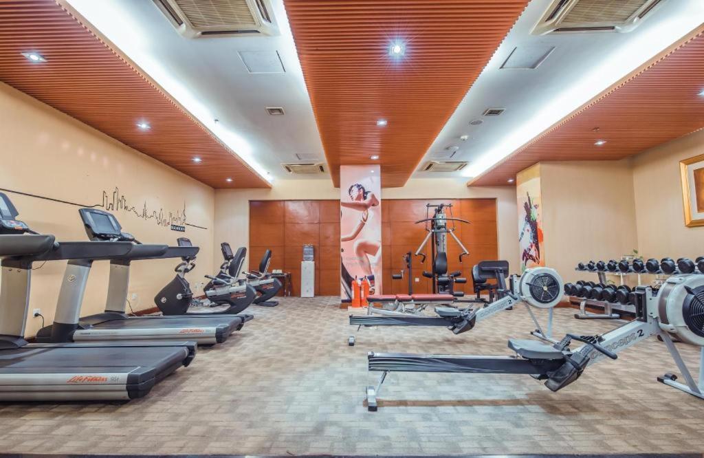 Linyi Blue Horizon Intenational Hotel Exterior photo